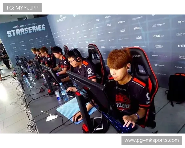 《CS_GO线上总决赛，实力派战队争夺冠军席位》，csgo线下比赛